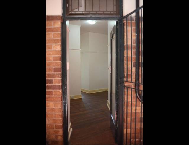 2 BEDROOM PROPERTY TO RENT IN KENSINGTON